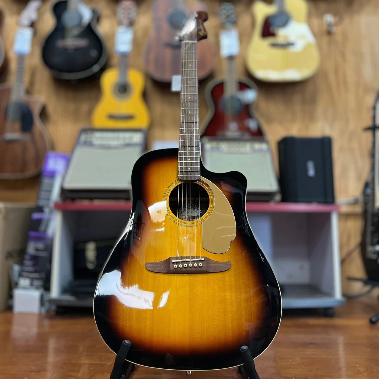 USED-Fender-California-Redondo-Player-Acoustic-Electric-Guitar-Sunburst-3_1252x1252