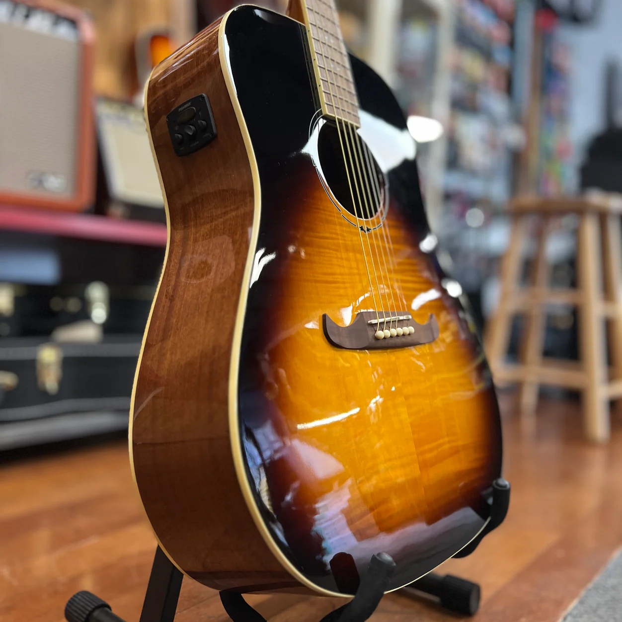 USED-Fender-FA-225E-Dreadnaught-Acoustic-Electric-Guitar-Mocha-Burst-2_1252x1252