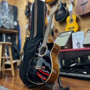USED Ortega Performer Series Solid Top Slim Neck Acoustic-Electric Nylon Classical Guitar w/ Bag, Black