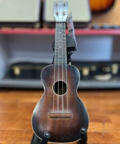 VINTAGE 1960s Silvertone Soprano Ukulele, Brown Sunburst