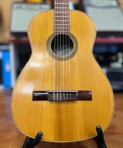 VINTAGE Vicente Sanchis Classical Guitar